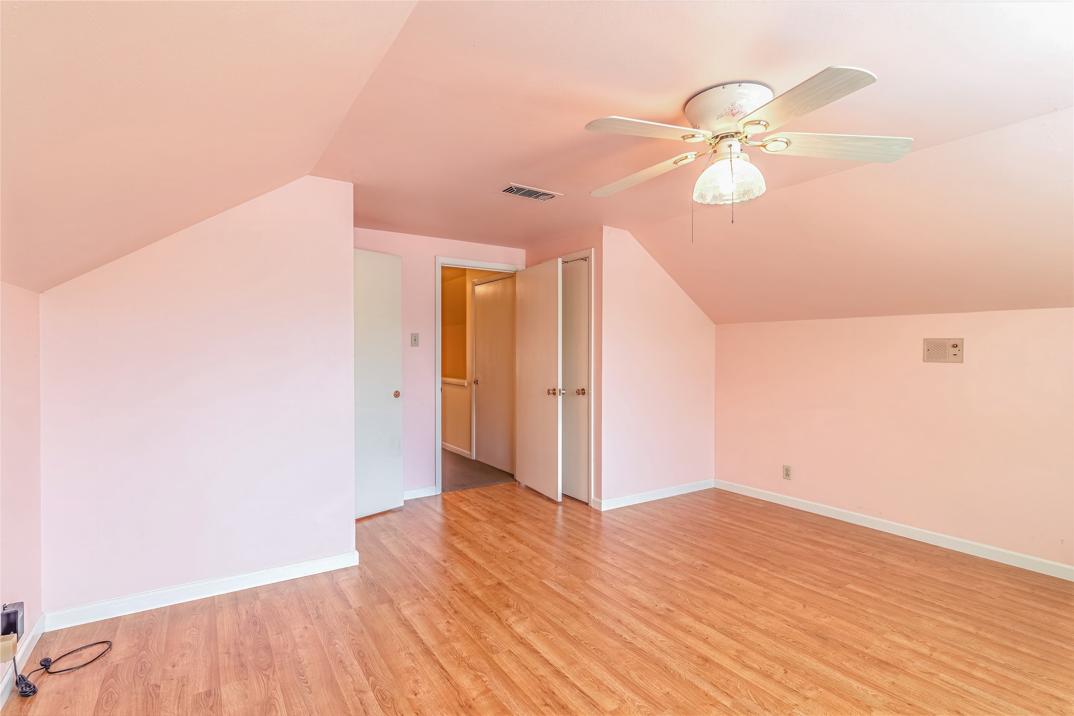 1220 Farnham Court E Irving TX 75062