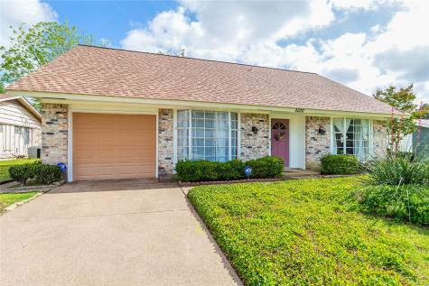 1220 Farnham Court E Irving TX 75062