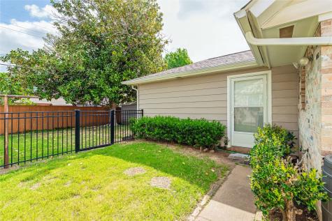 1220 Farnham Court E Irving TX 75062