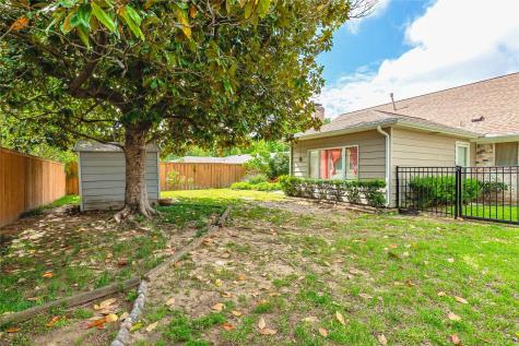 1220 Farnham Court E Irving TX 75062