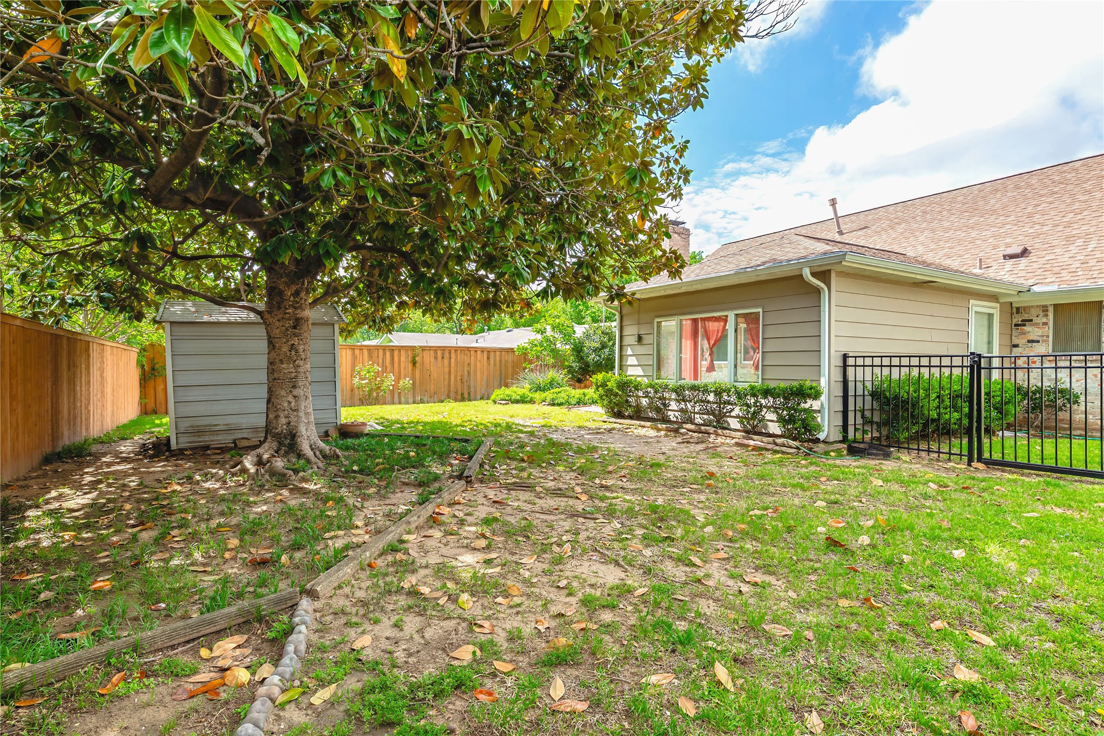 1220 Farnham Court E Irving TX 75062