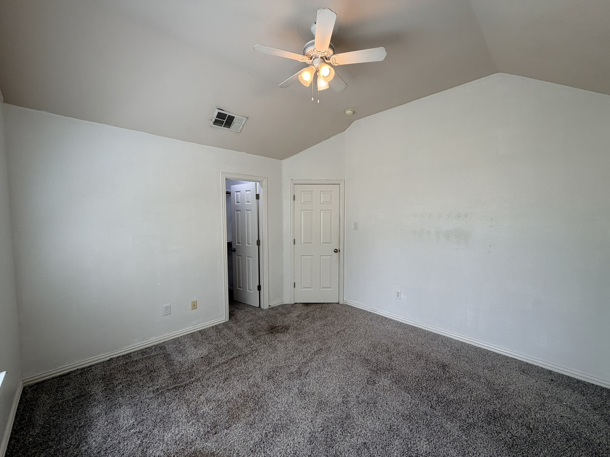 216 Flagstone Drive Burleson TX 76028