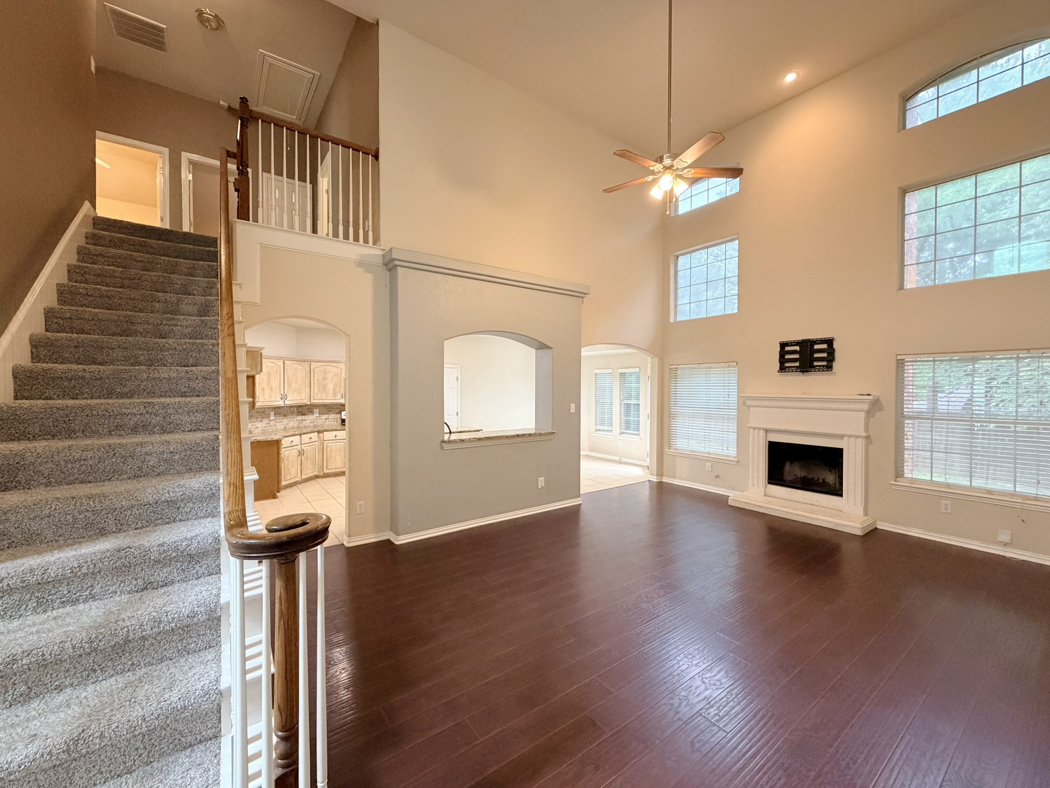 216 Flagstone Drive Burleson TX 76028