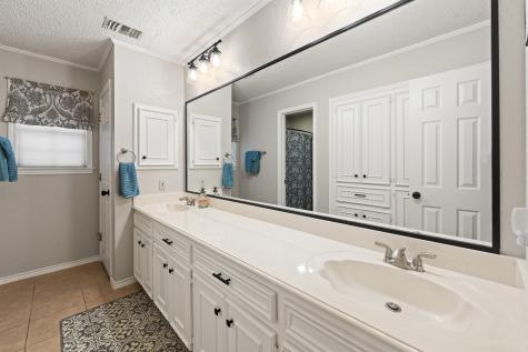 1004 Canyon Court Cleburne TX 76033