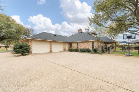 1004 Canyon Court Cleburne TX 76033