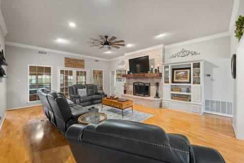 1004 Canyon Court Cleburne TX 76033