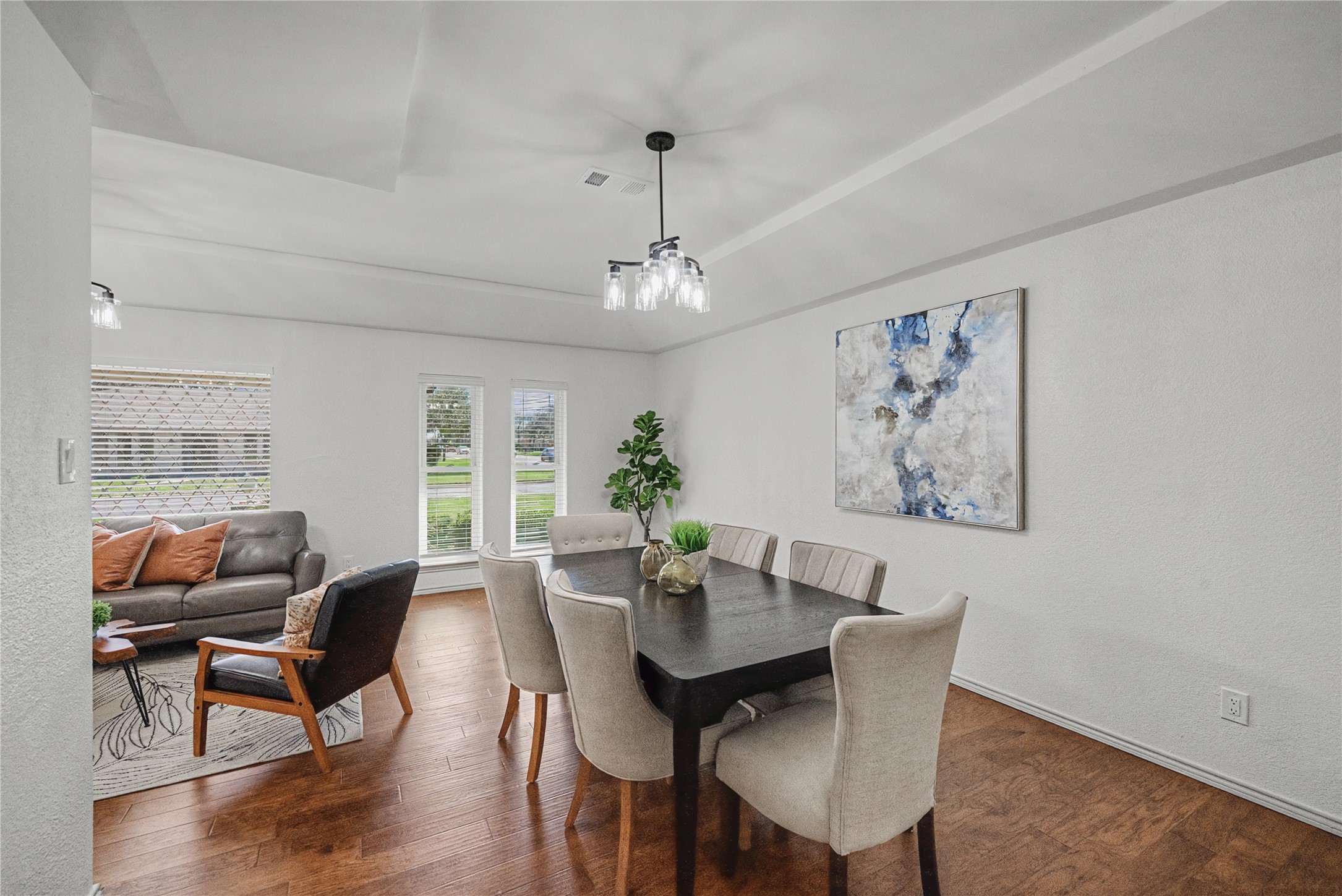2415 Lakeview Circle Arlington TX 76013