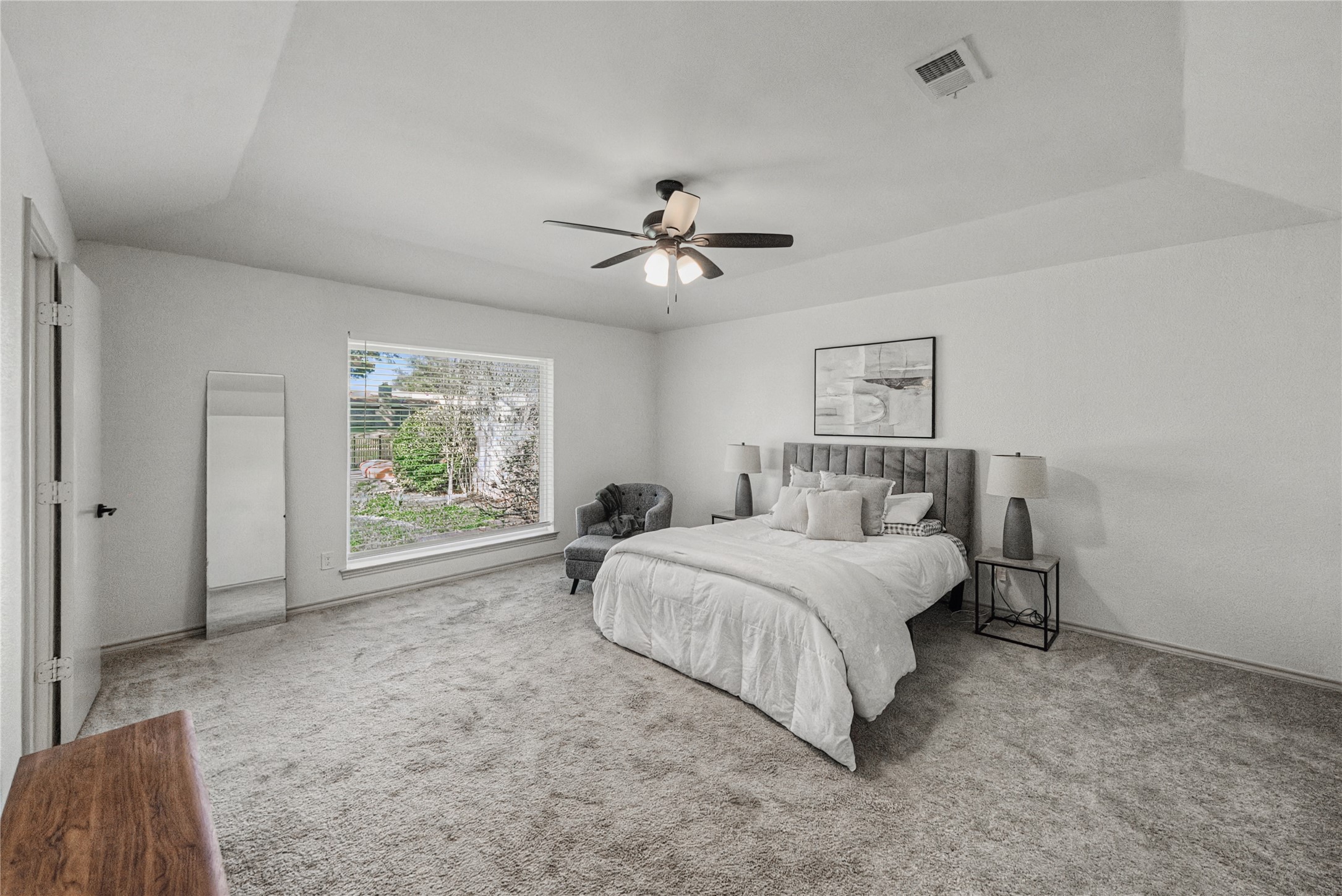 2415 Lakeview Circle Arlington TX 76013