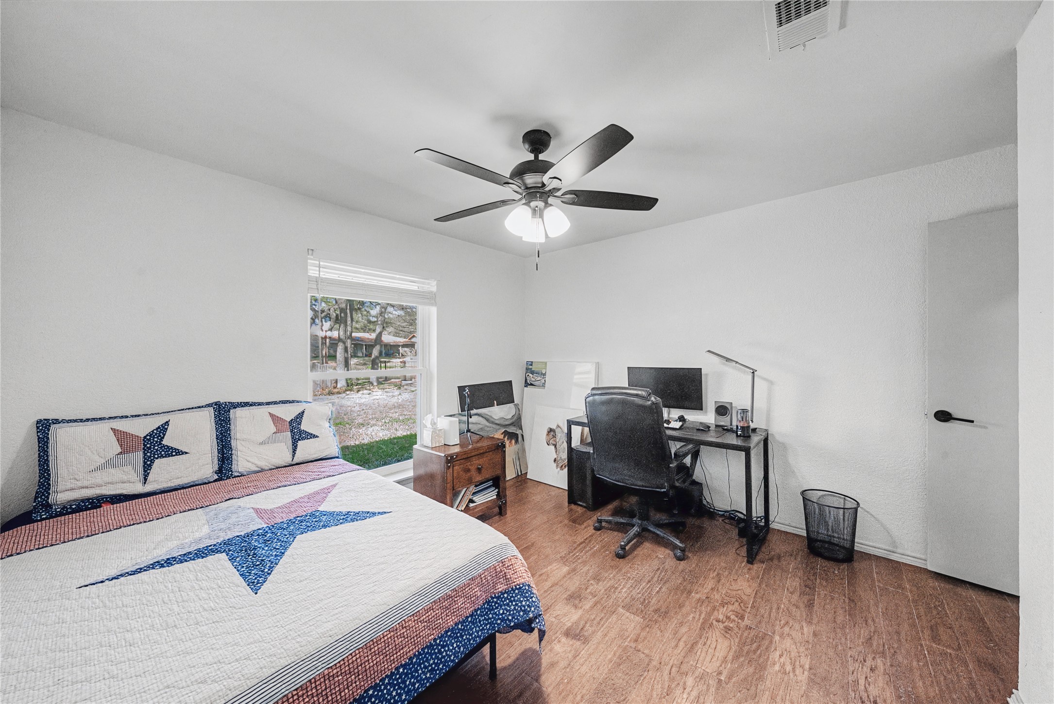 2415 Lakeview Circle Arlington TX 76013
