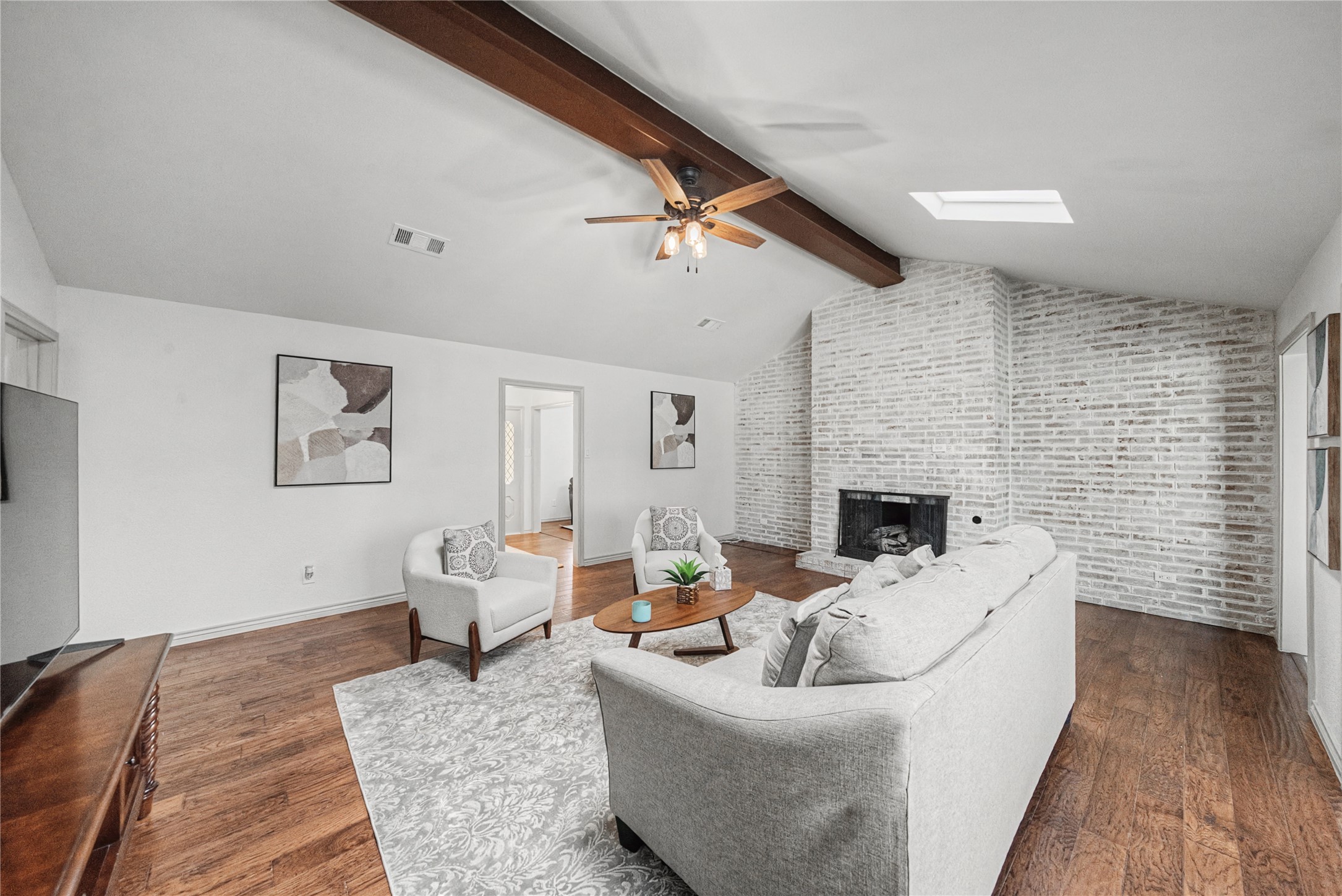 2415 Lakeview Circle Arlington TX 76013