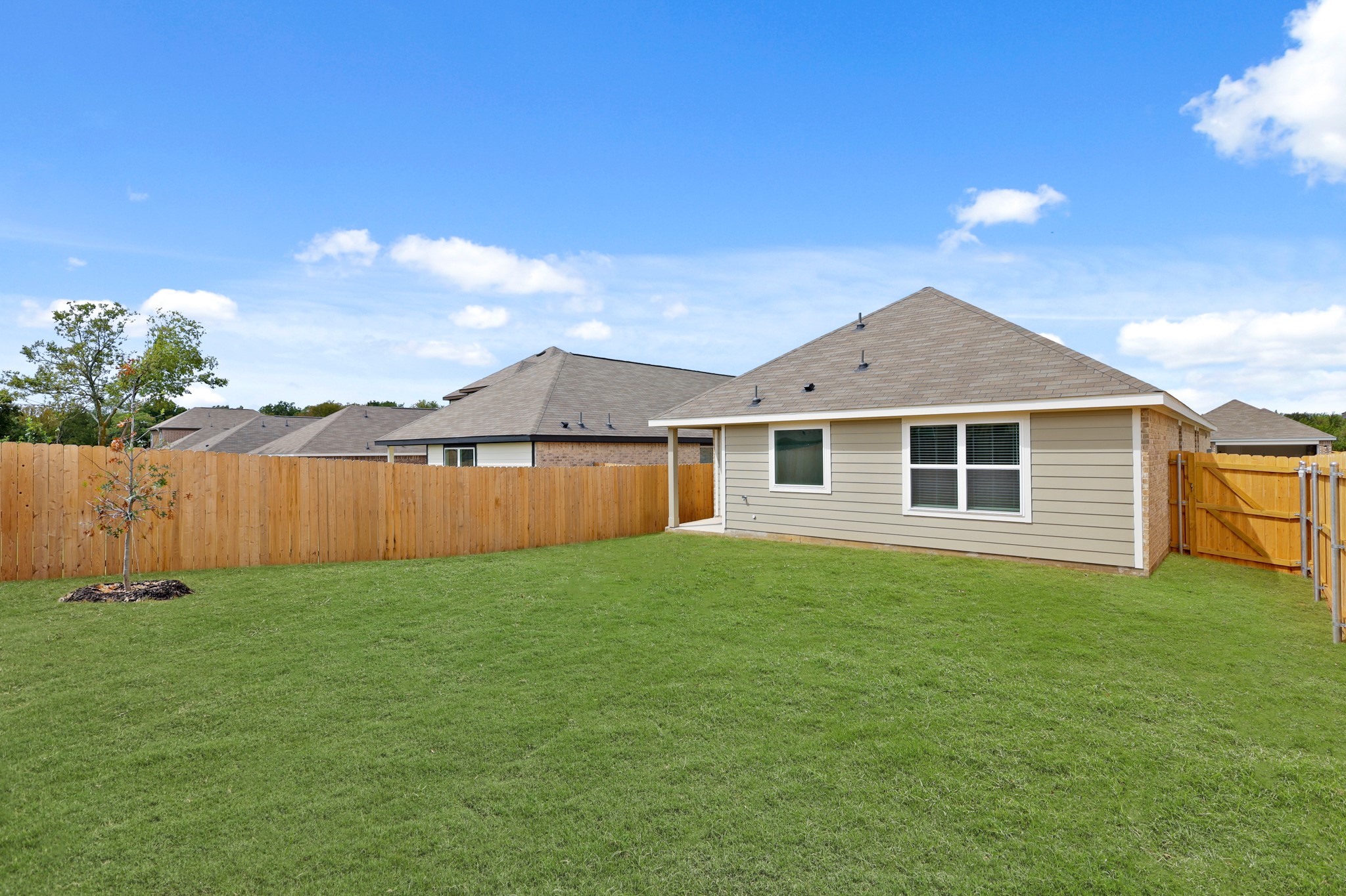 1603 Romans Road Ennis TX 75119