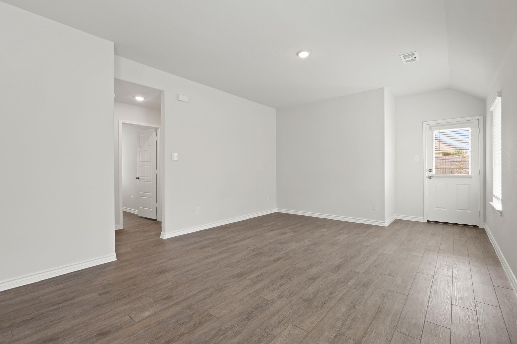1603 Romans Road Ennis TX 75119