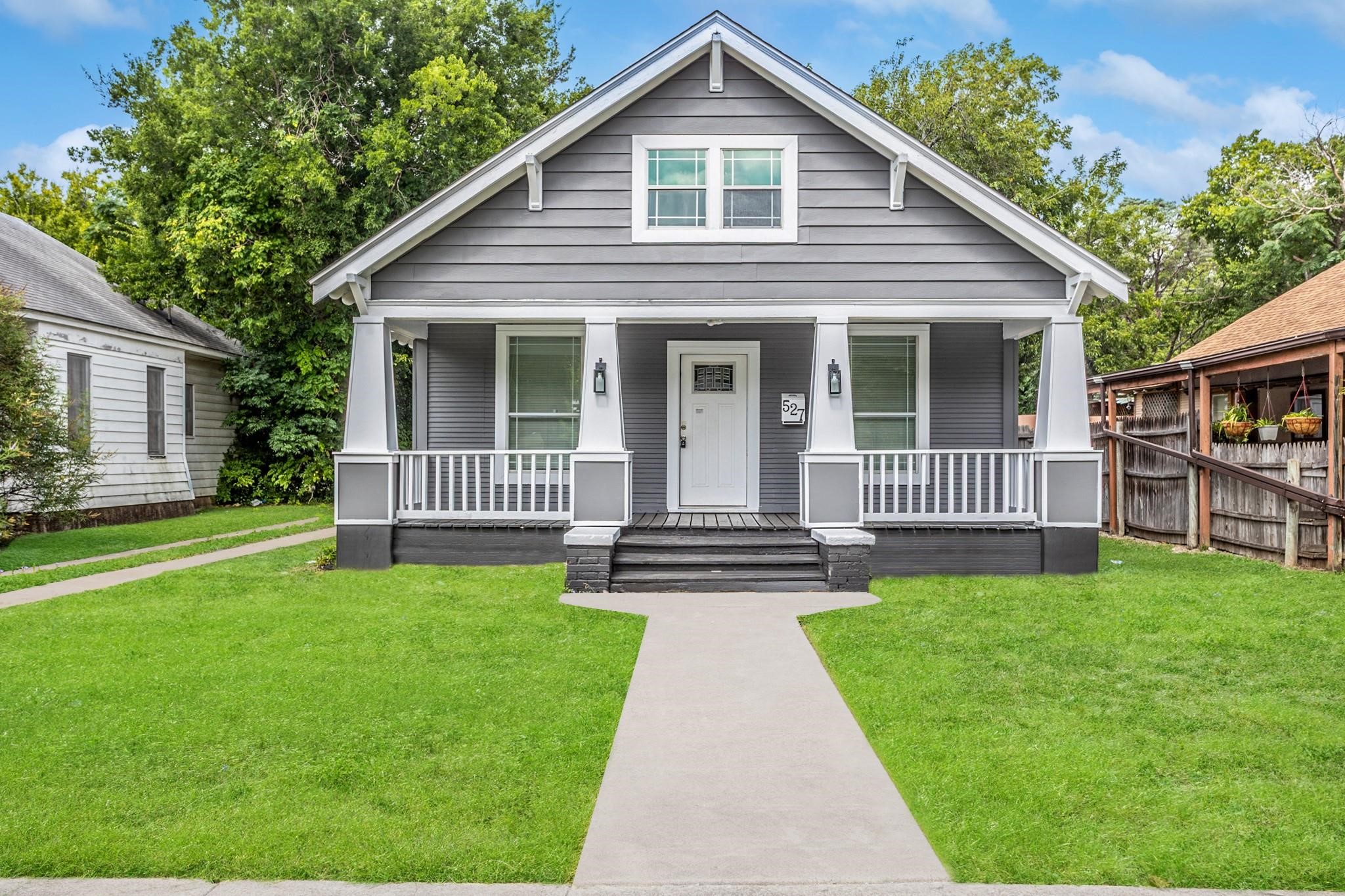 527 S Clinton Avenue Dallas TX 75208