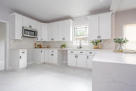 527 S Clinton Avenue Dallas TX 75208