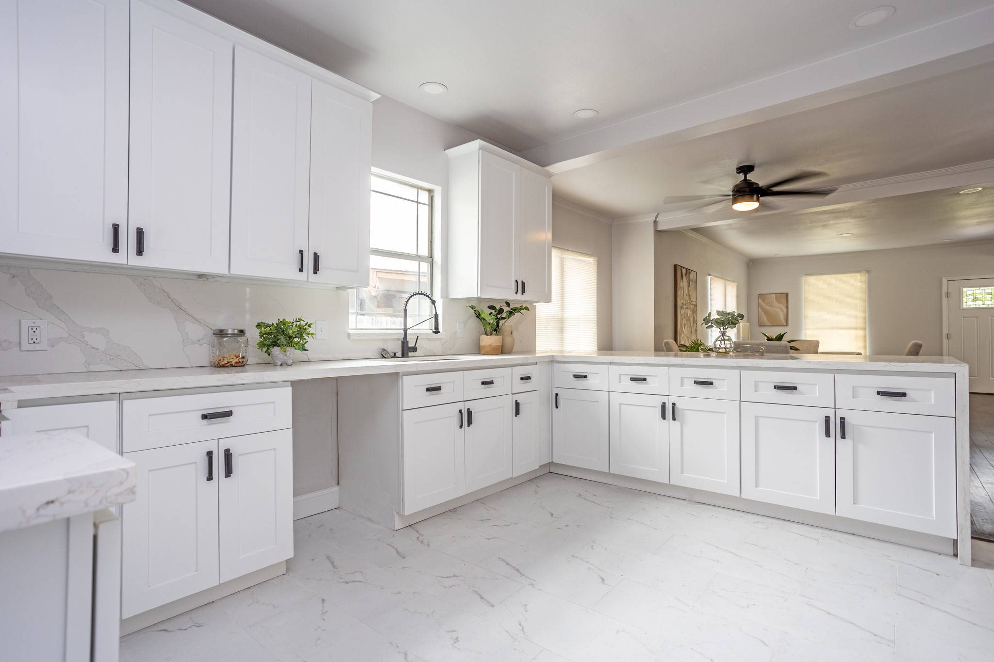 527 S Clinton Avenue Dallas TX 75208