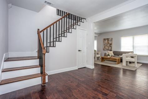 527 S Clinton Avenue Dallas TX 75208