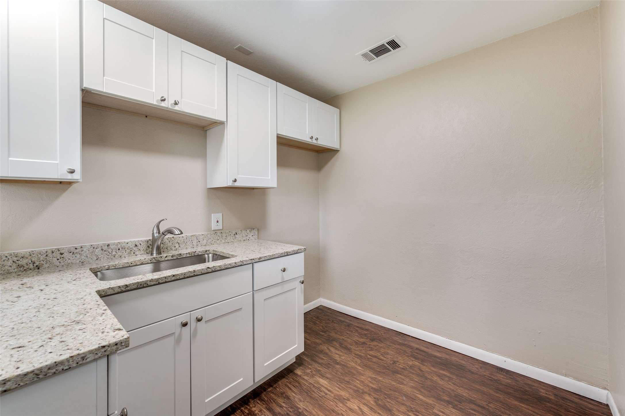1110 Lucille Street Irving TX 75060