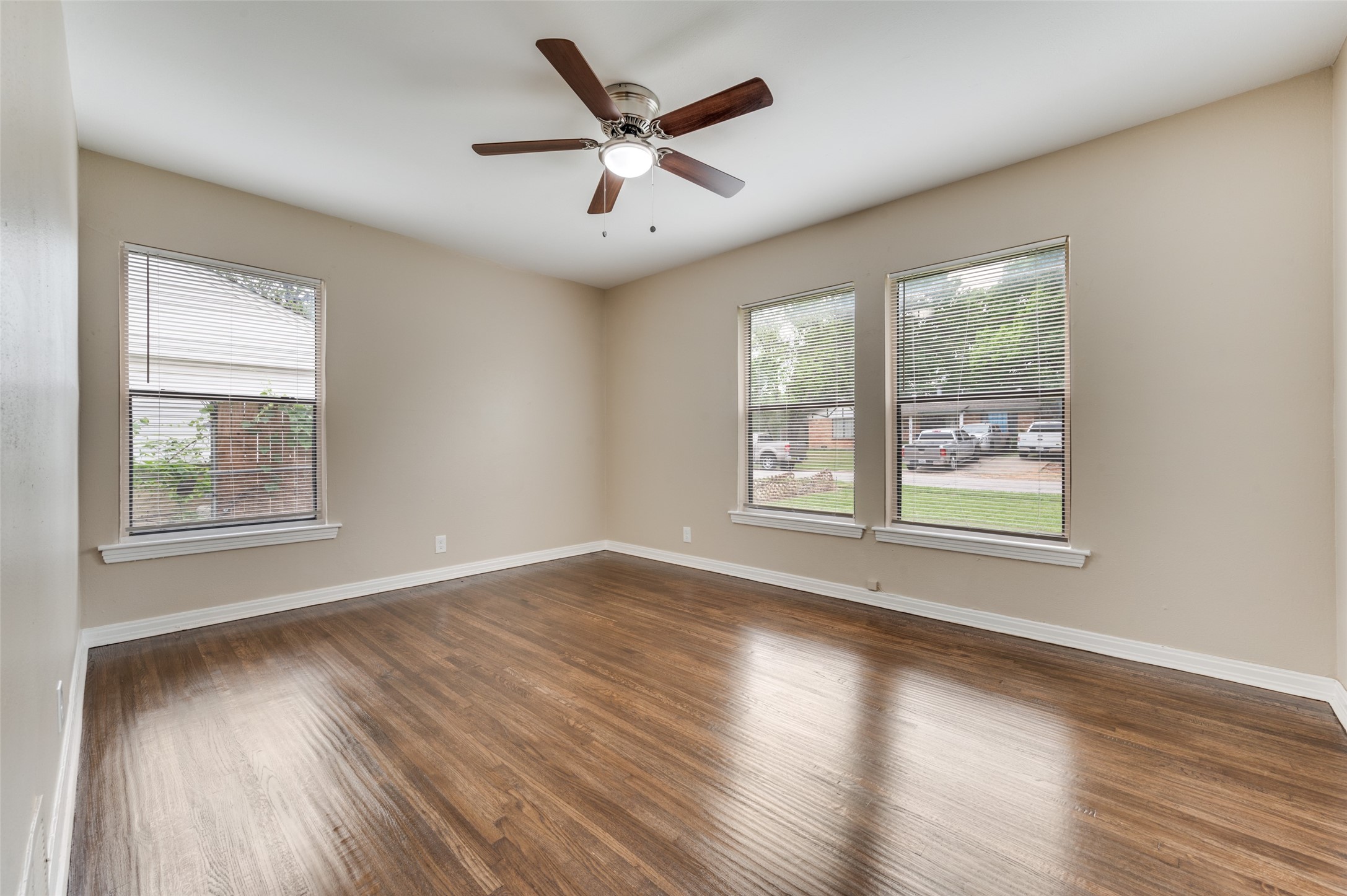 1110 Lucille Street Irving TX 75060