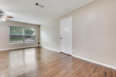 1110 Lucille Street Irving TX 75060