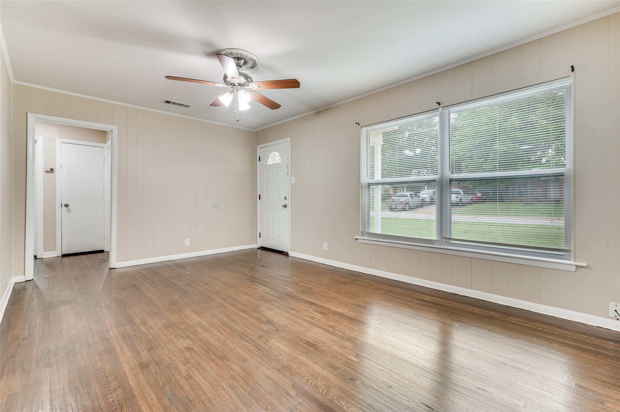 1110 Lucille Street Irving TX 75060