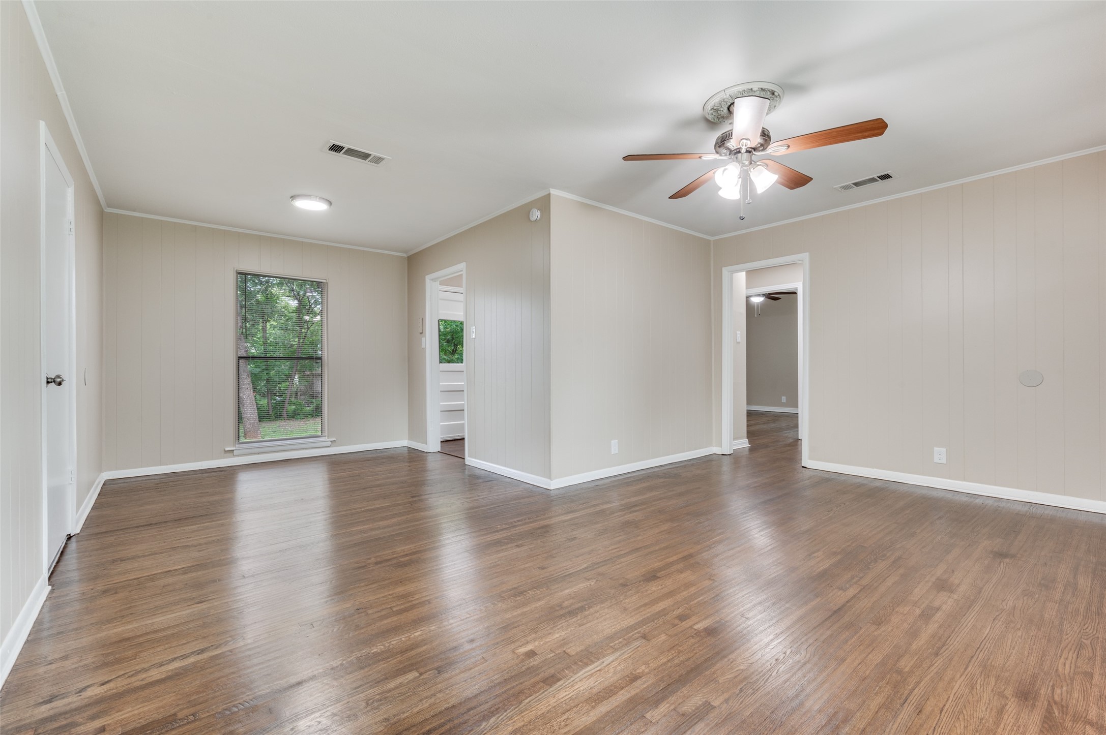 1110 Lucille Street Irving TX 75060