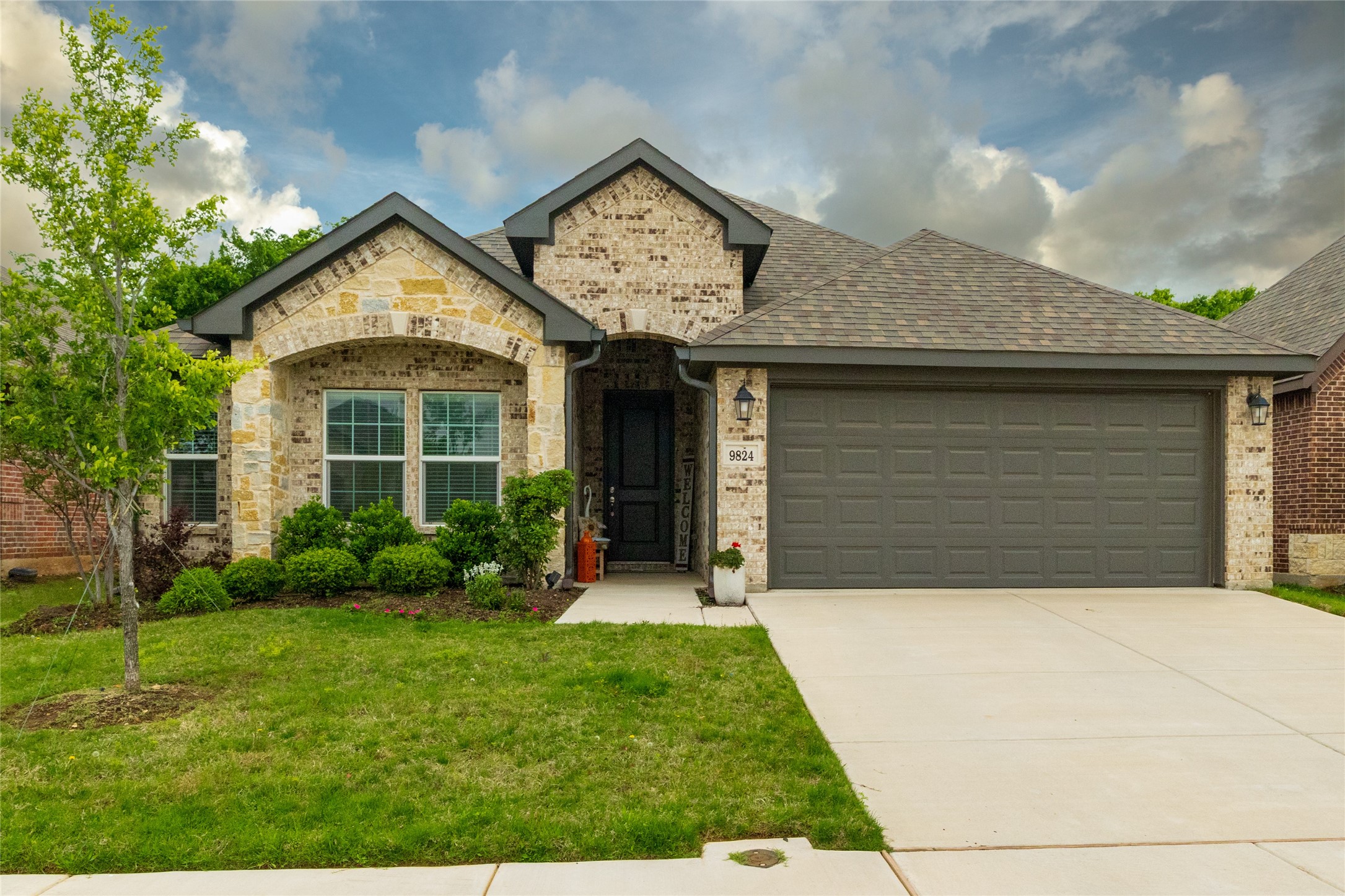 9824 Mescalbean Boulevard Fort Worth TX 76036