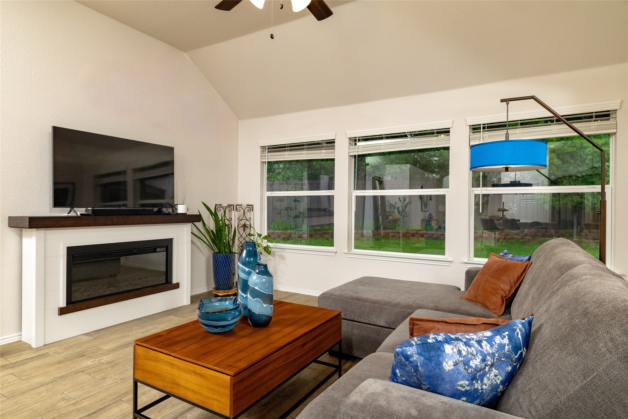9824 Mescalbean Boulevard Fort Worth TX 76036