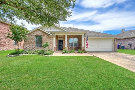 429 Creekwood Court Forney TX 75126
