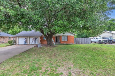 210 N Summit Street Red Oak TX 75154