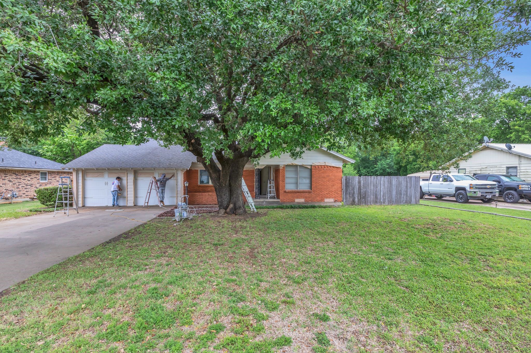 210 N Summit Street Red Oak TX 75154
