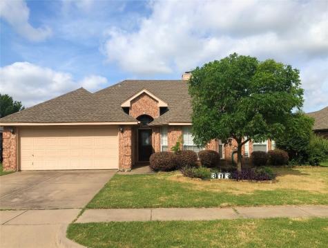 313 Carriage Lane Saginaw TX 76179