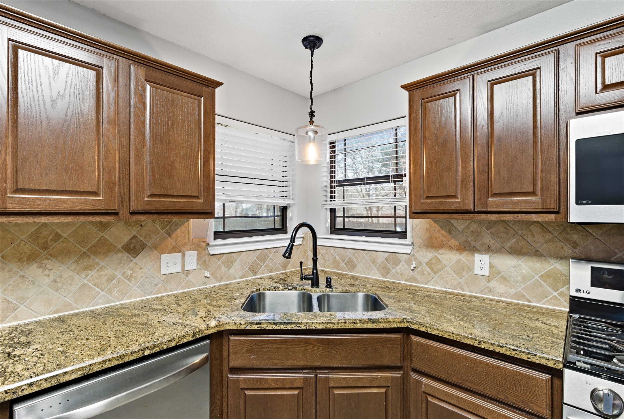 1112 Hopewell Court College Station TX 77845