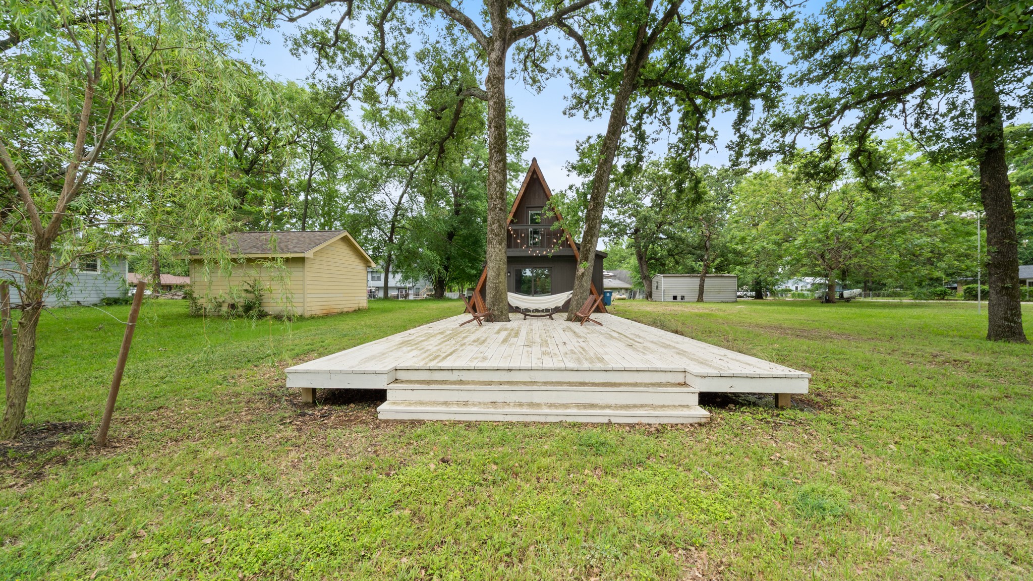 1519 Cherokee Trace Tool TX 75143