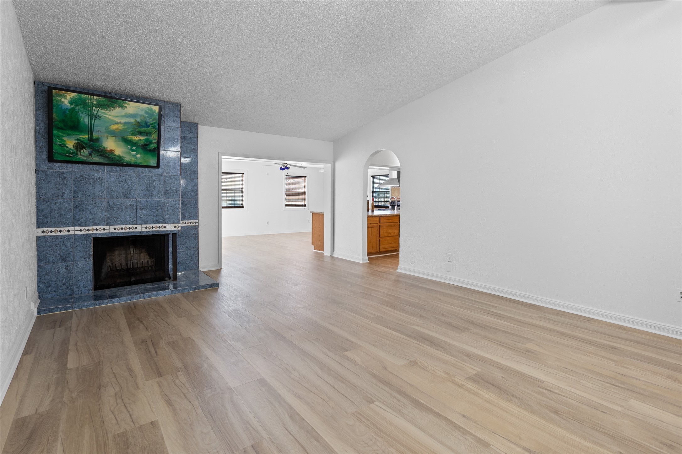 204 Pebblebrook Street Arlington TX 76014