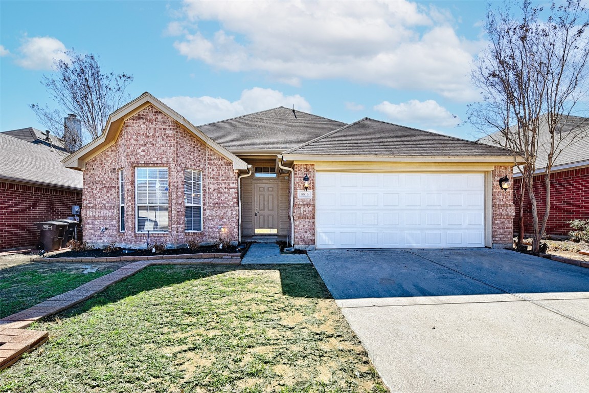 8816 San Joaquin Trail Fort Worth TX 76118