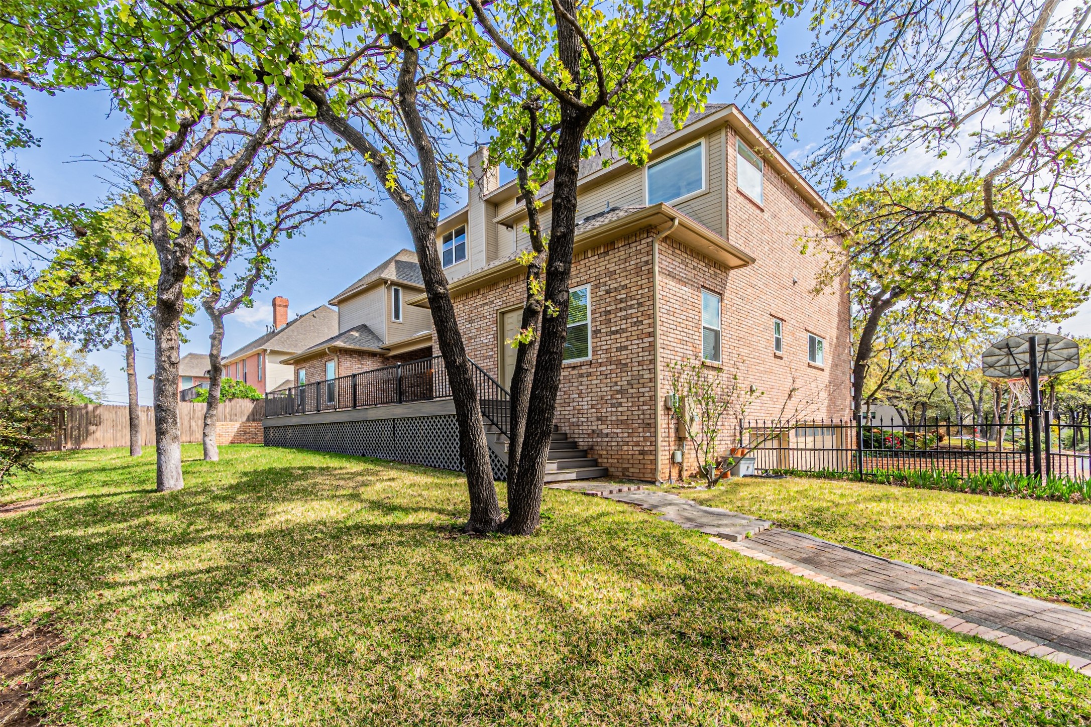 2108 Vista Ridge Court Arlington TX 76013