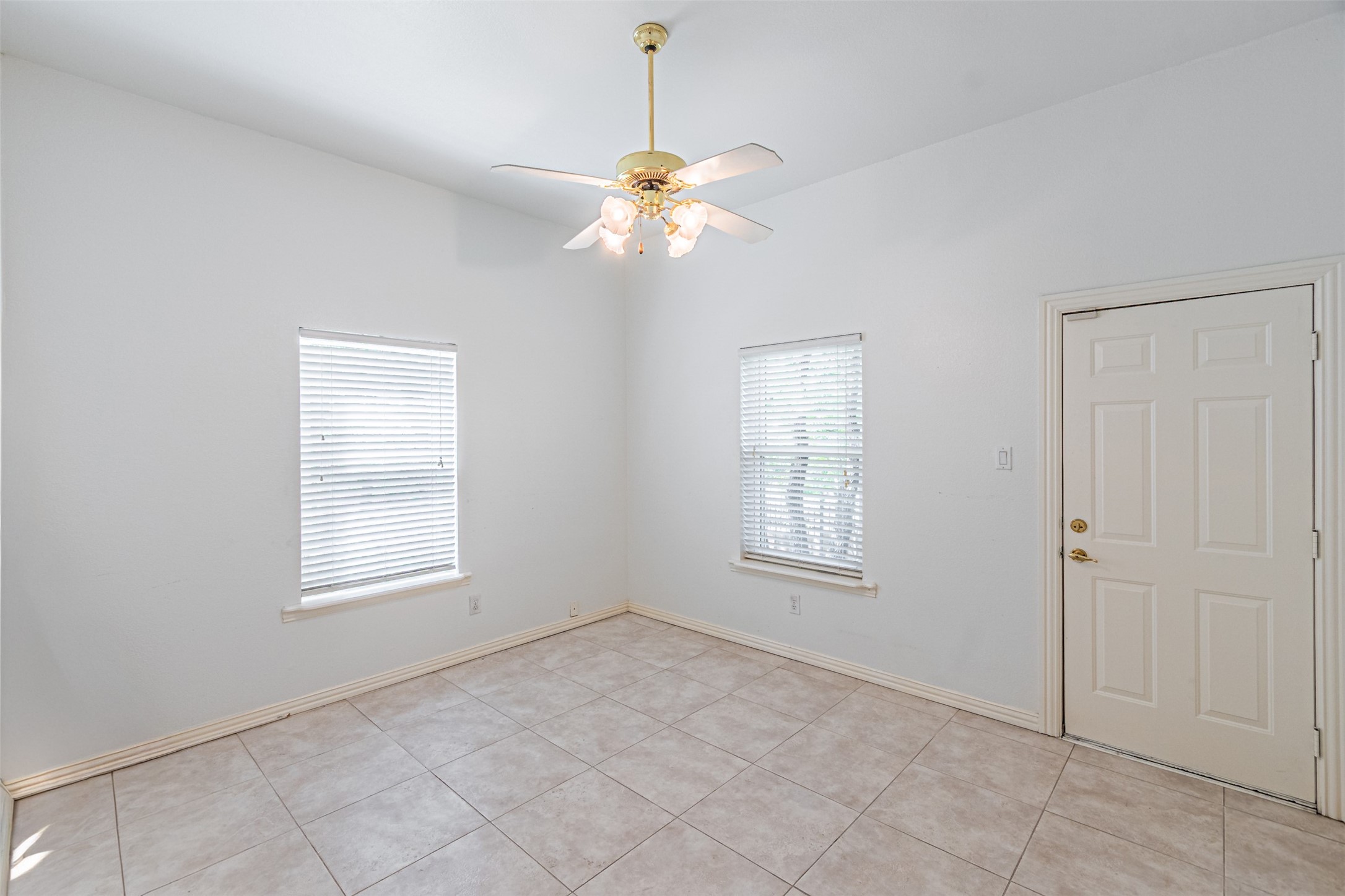 2108 Vista Ridge Court Arlington TX 76013