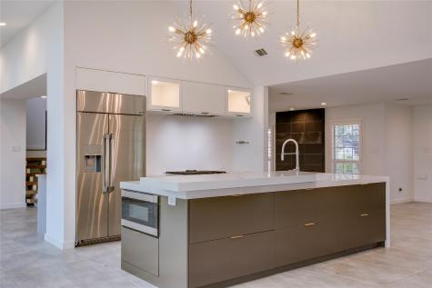 2045 Marydale Drive Dallas TX 75208