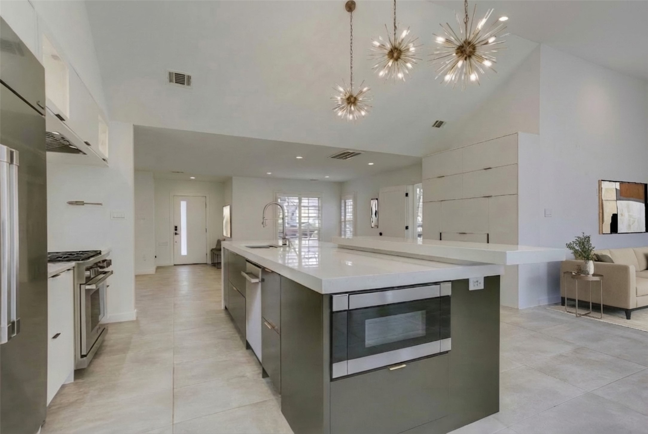 2045 Marydale Drive Dallas TX 75208