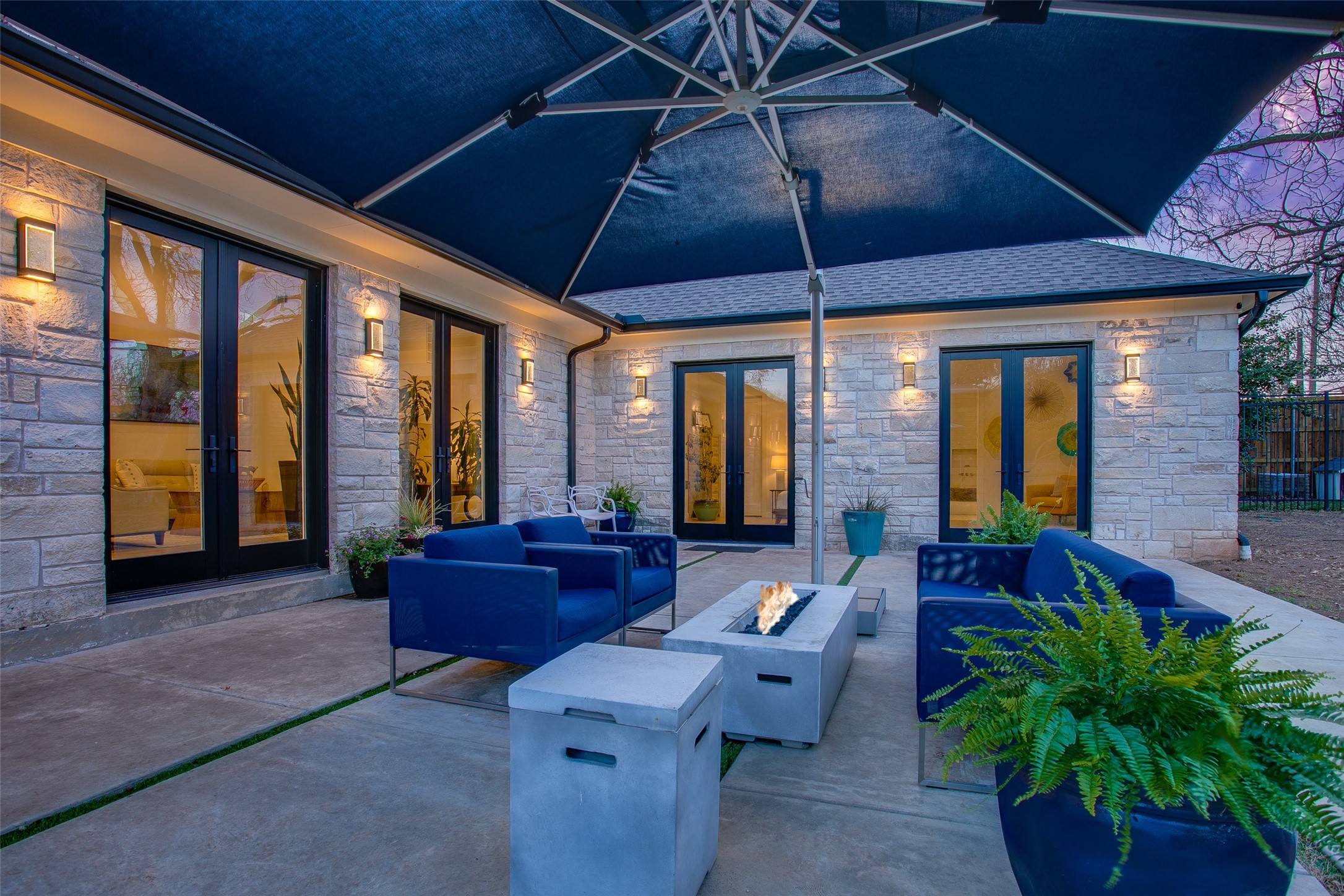 2045 Marydale Drive Dallas TX 75208