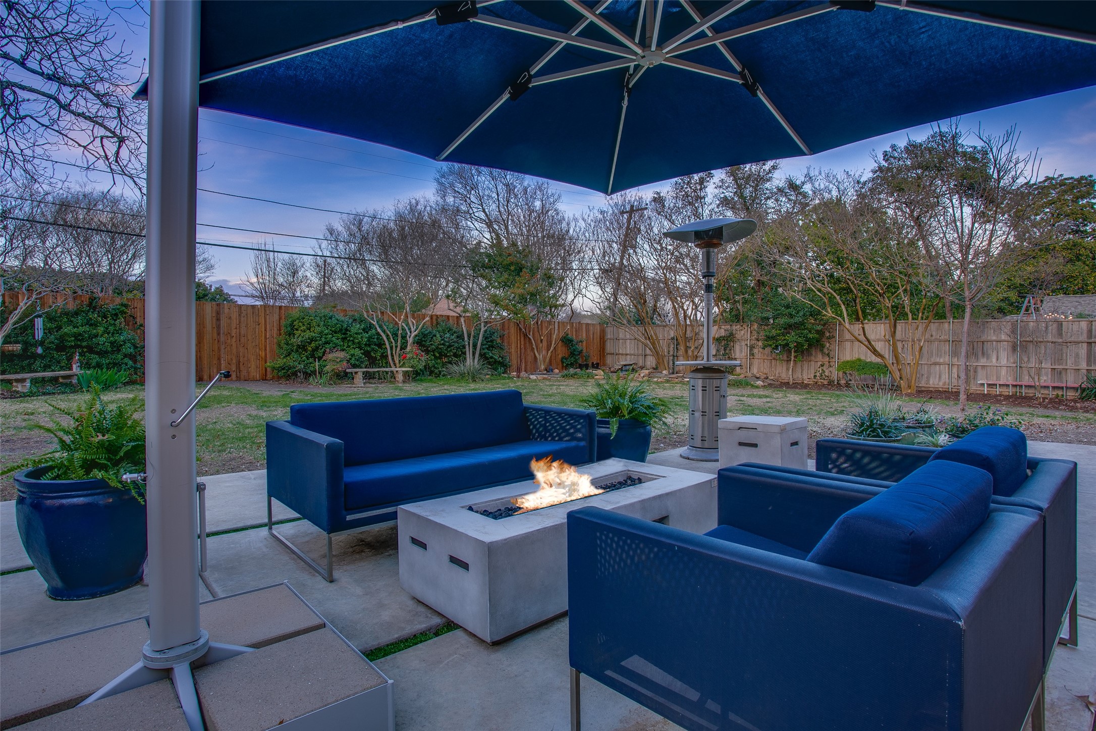 2045 Marydale Drive Dallas TX 75208