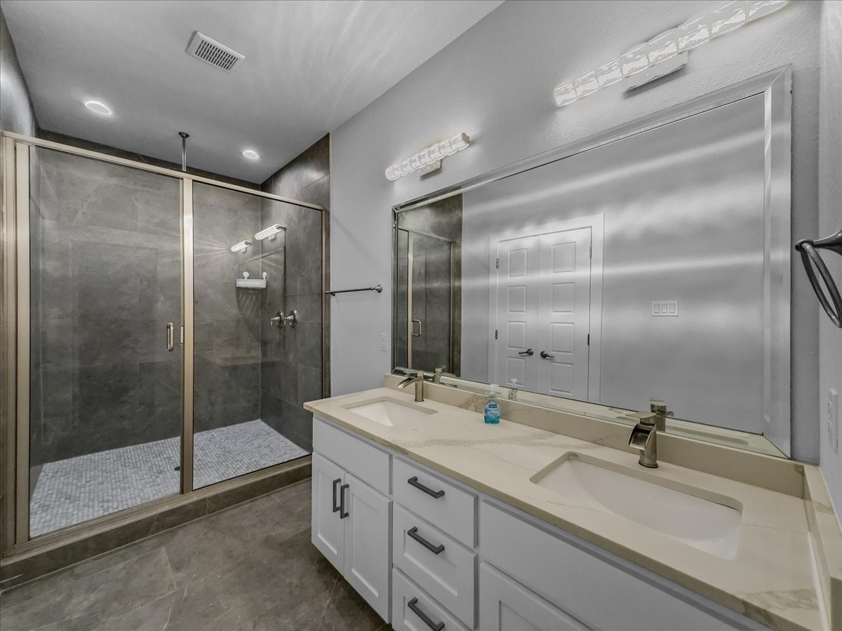 5635 Philip Avenue Dallas TX 75223