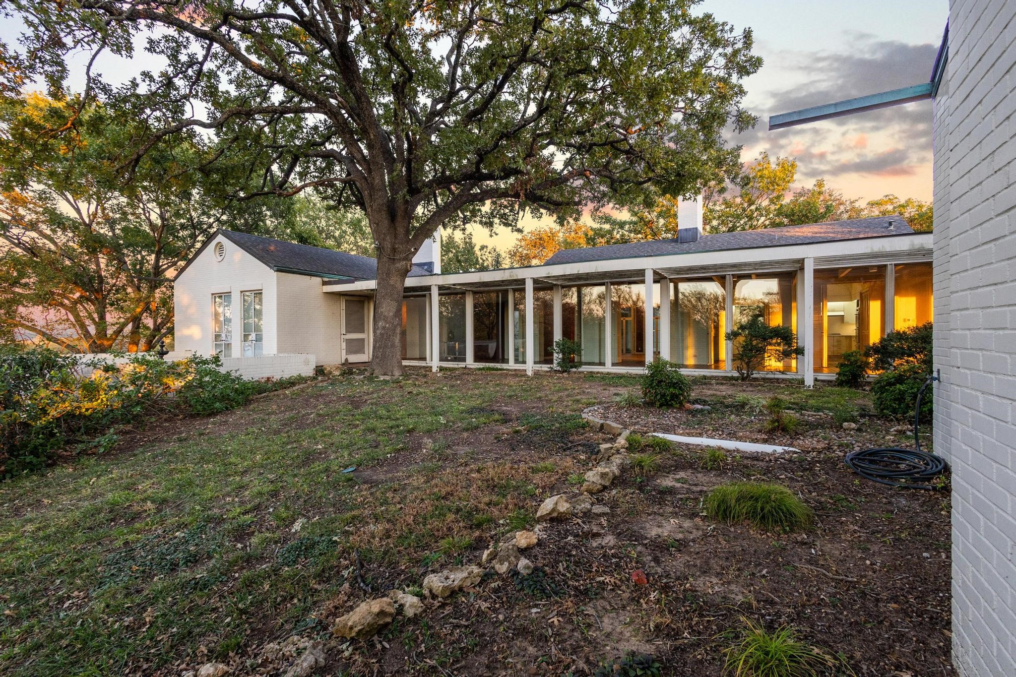3906 Highland Drive Denison TX 75020