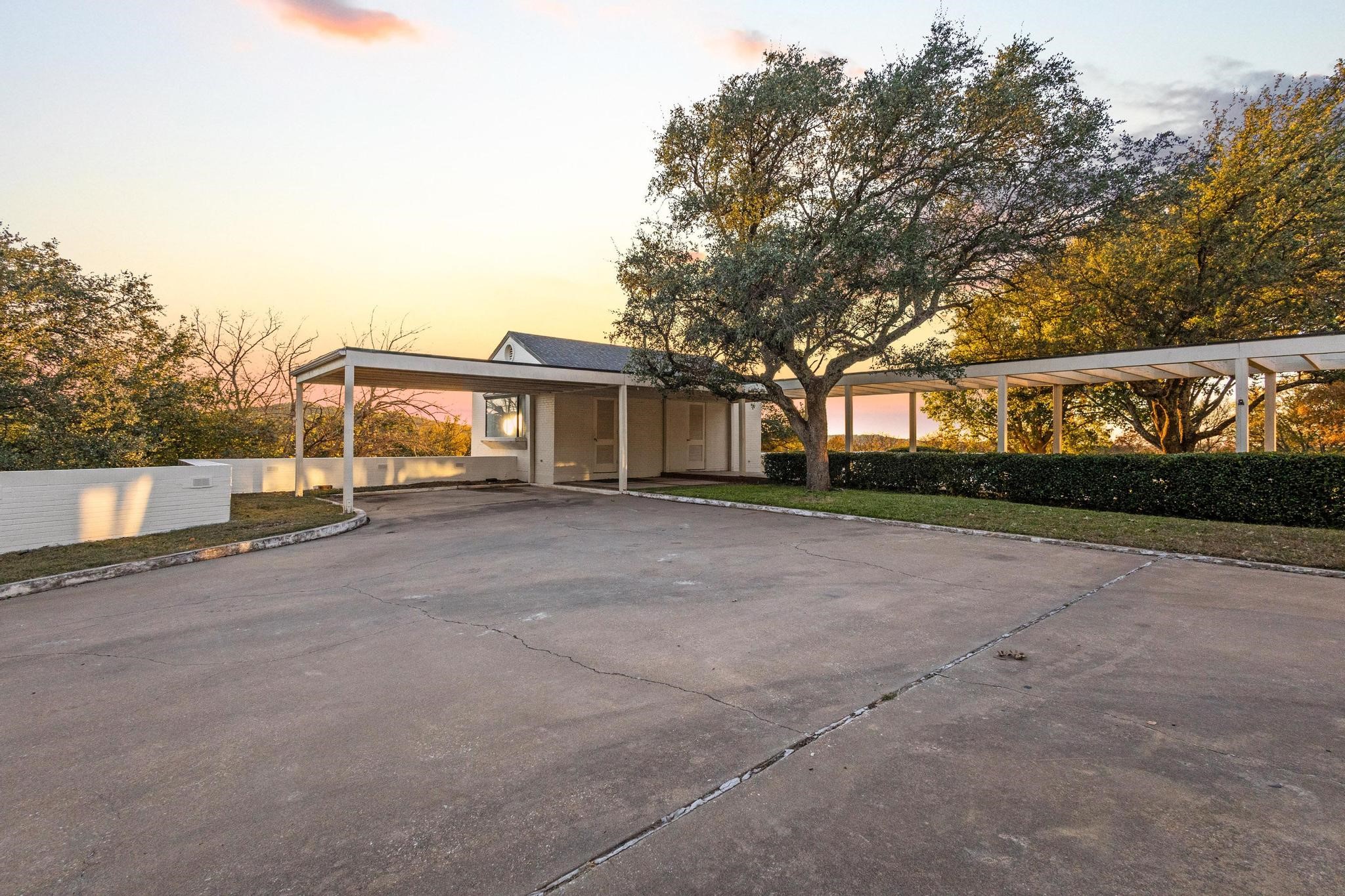 3906 Highland Drive Denison TX 75020