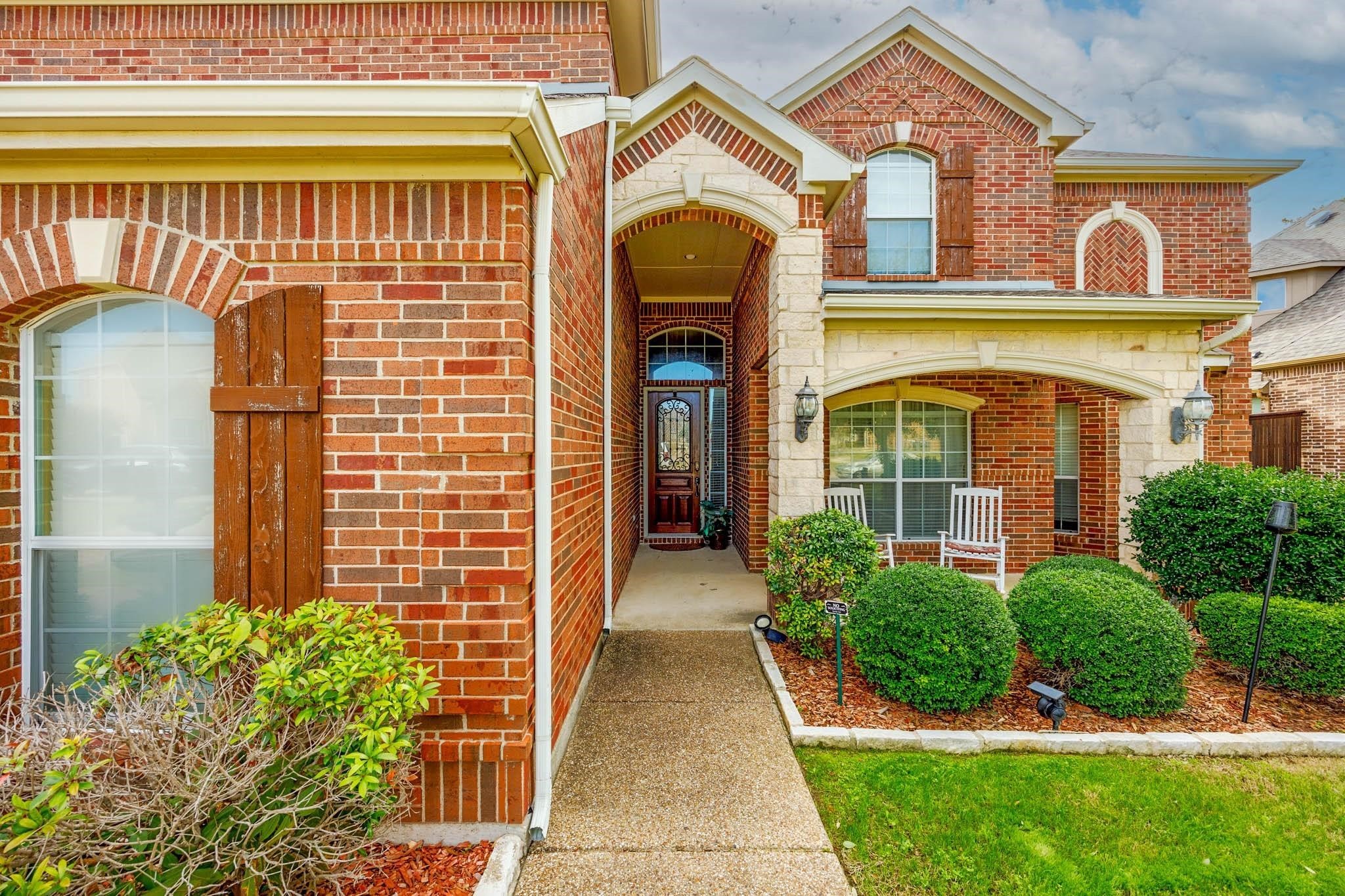 916 Silver Creek Drive Desoto TX 75115