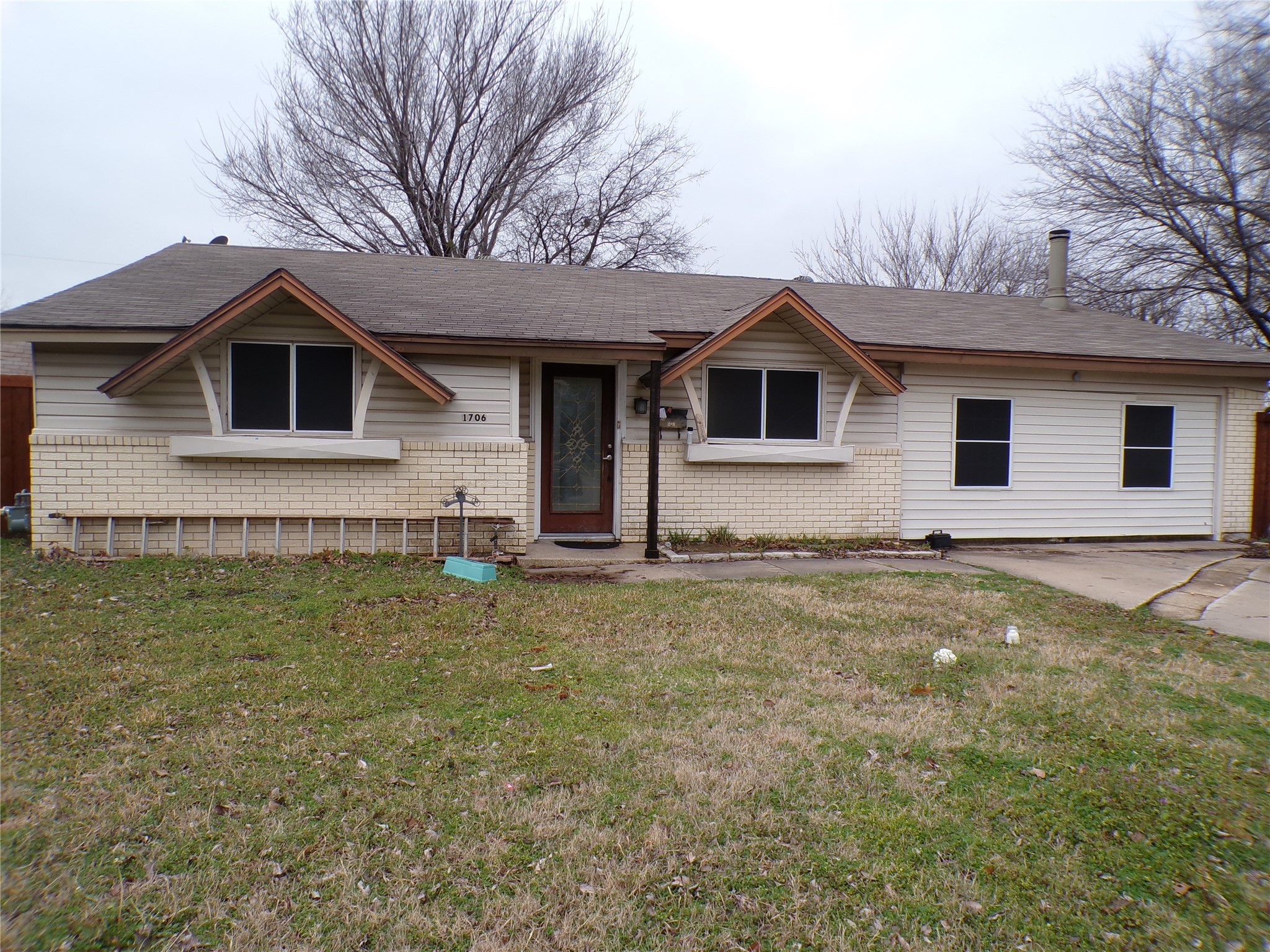 1706 Santa Cruz Court Grand Prairie TX 75051