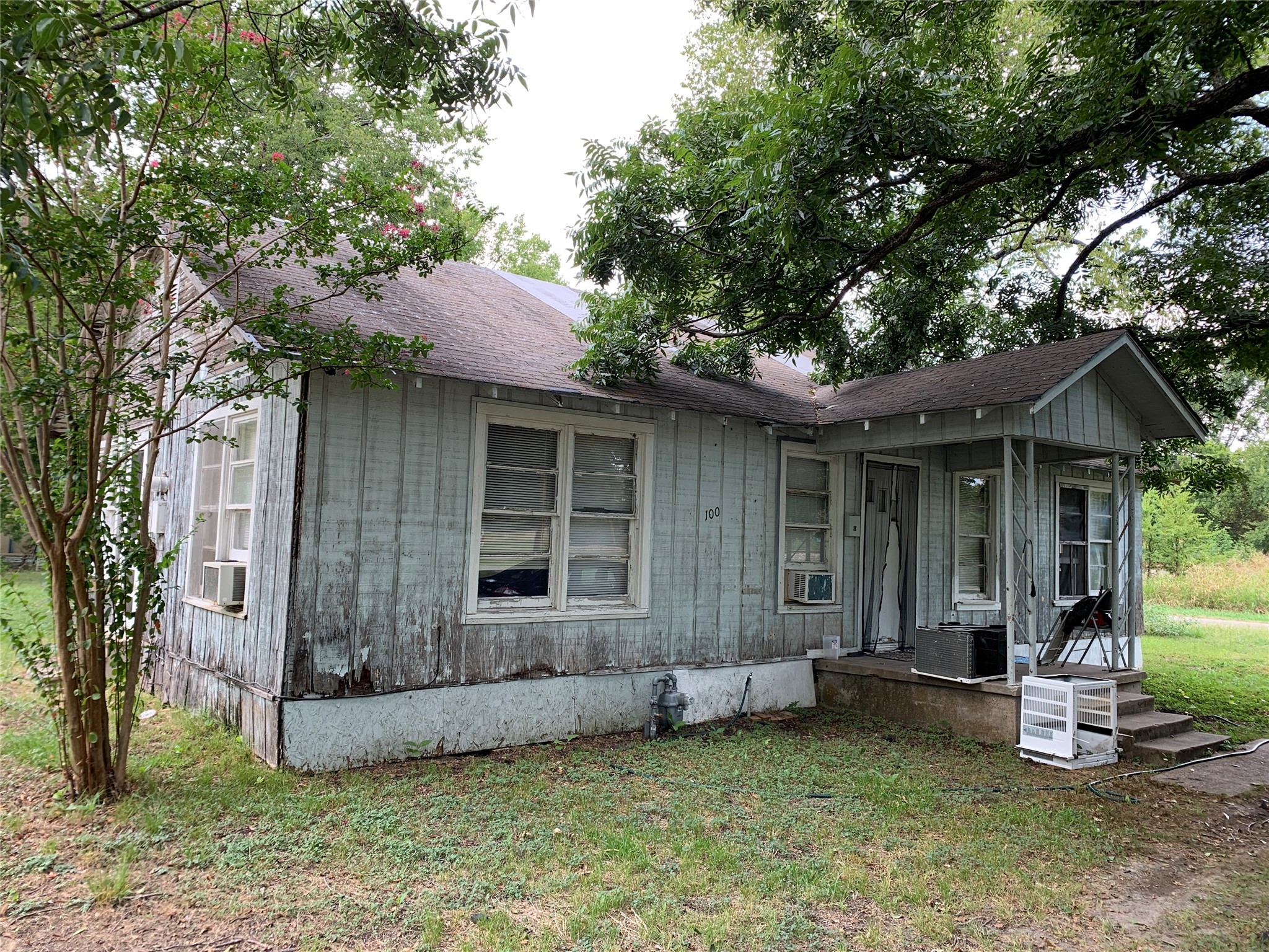 100 S Wright Avenue Kerens TX 75144