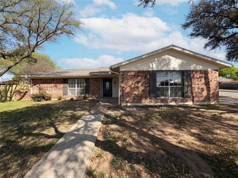 1000 Dorsey Street Burleson TX 76028