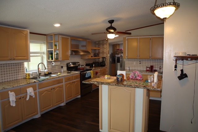 2306 County Road 4145 Bonham TX 75418