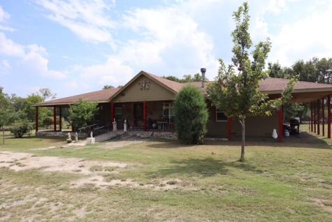 2306 County Road 4145 Bonham TX 75418